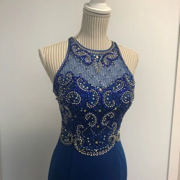 Prom dress - Picture 2 of 5